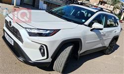 تۆیۆتا ڕاڤ 4